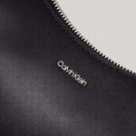 Borsa Calvin Klein CK MUST SMALL SHOULDER BAG Nero - Foto 4