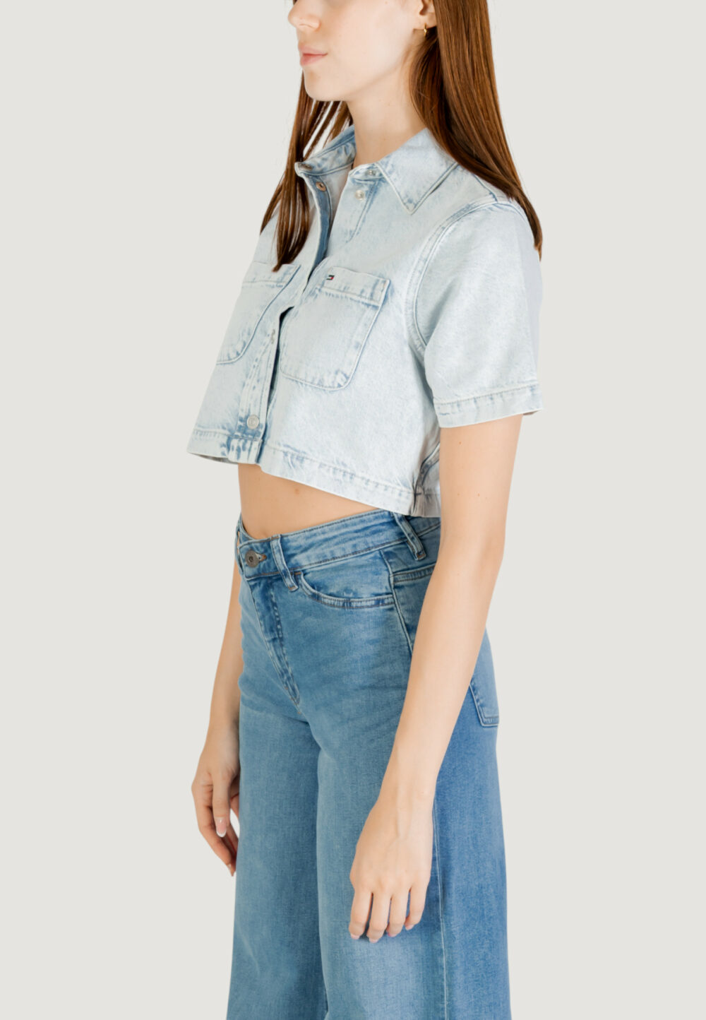 Camicia manica corta Tommy Hilfiger Jeans CROPPED SS SHIRT CI6 Blue Denim Chiaro - Foto 2