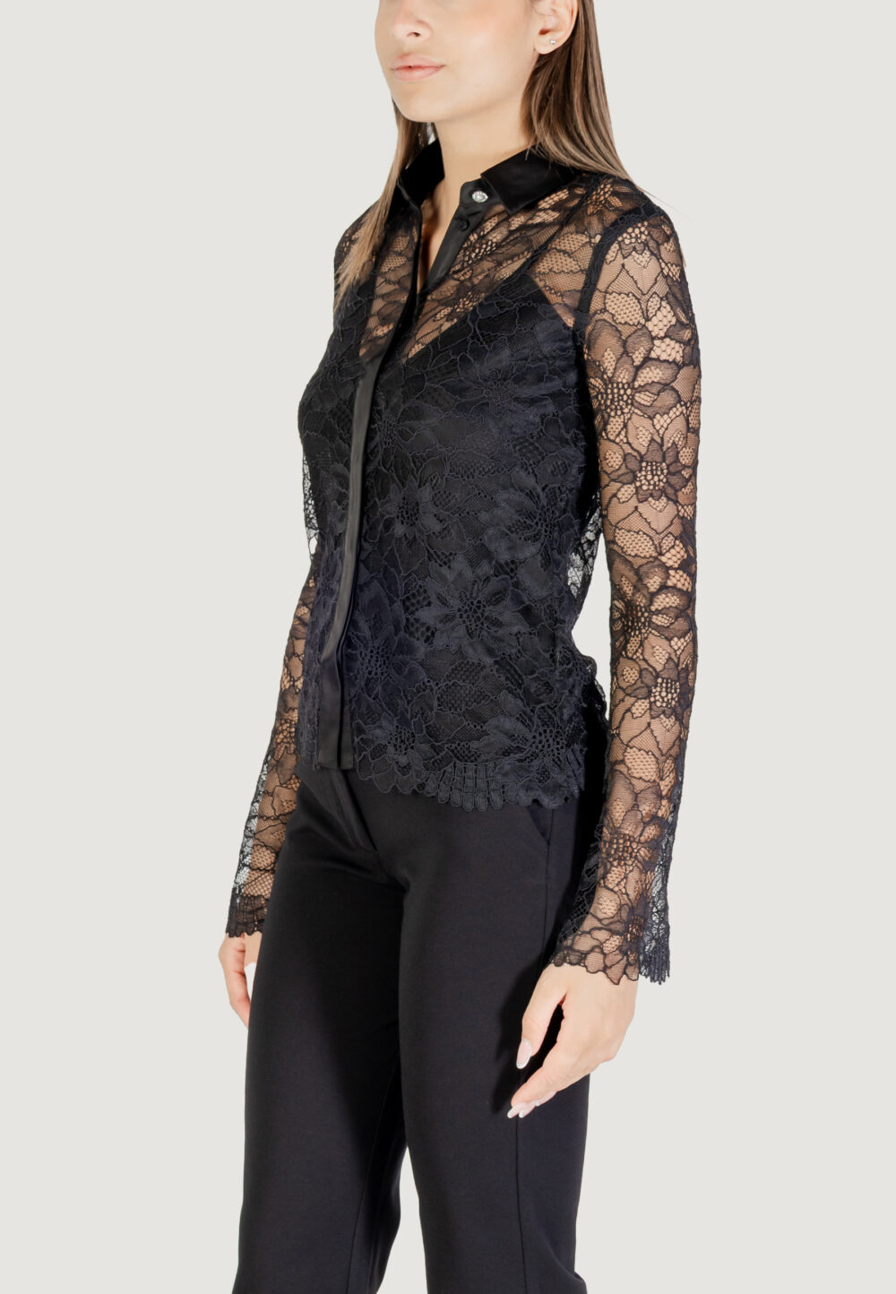 Camicia manica lunga Guess LS ANTOINETTE LACE SHIRT Nero - Foto 4