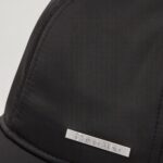 Cappello con visiera Calvin Klein CLASSIC LOGO SATIN BASEBALL CAP Nero - Foto 3
