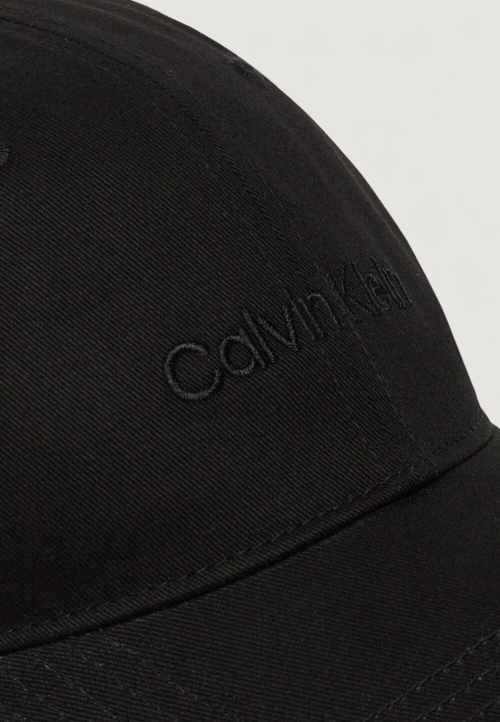 Cappello con visiera Calvin Klein LOGO EMBROIDERY BASEBALL CAP Nero - Foto 3