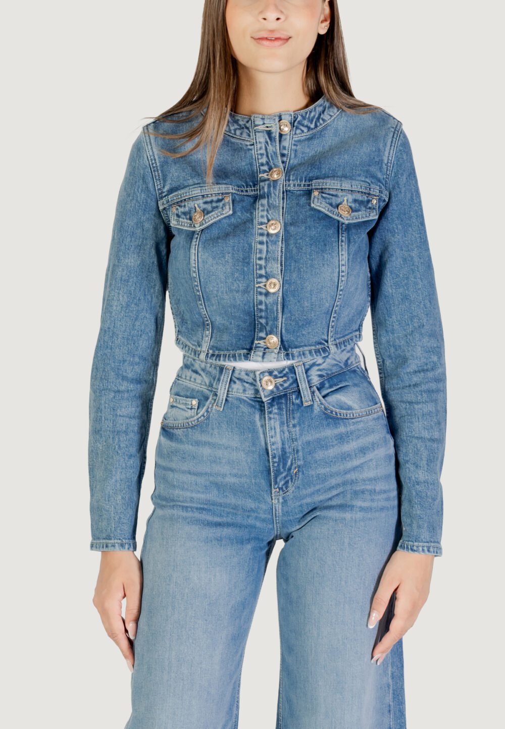 Giacchetto Guess GEMMA CROP JACKET Denim - Foto 1