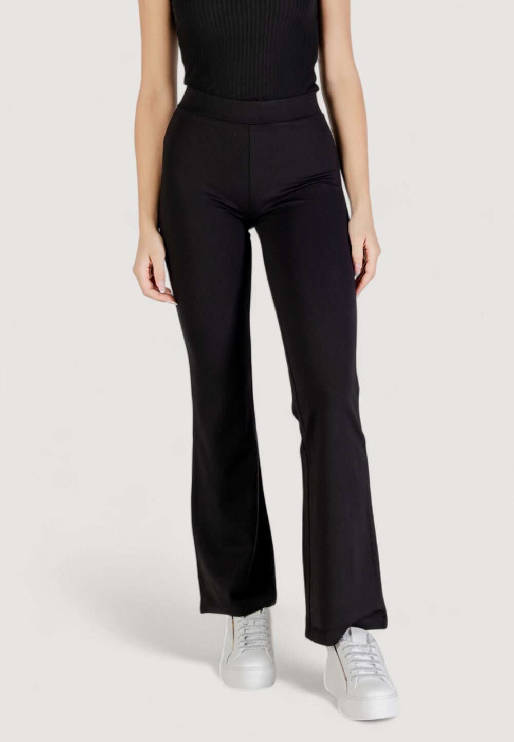 Pantaloni a sigaretta Jacqueline de Yong JDYPRETTY FLARE PANT JRS NOOS Nero - Foto 1