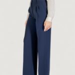 Pantaloni regular Guess THEOLINE PERFECT PANT Blue scuro - Foto 2