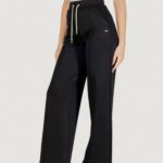 Pantaloni sportivi Guess Active 3D PEONY WIDE LENG PANTS Nero - Foto 3