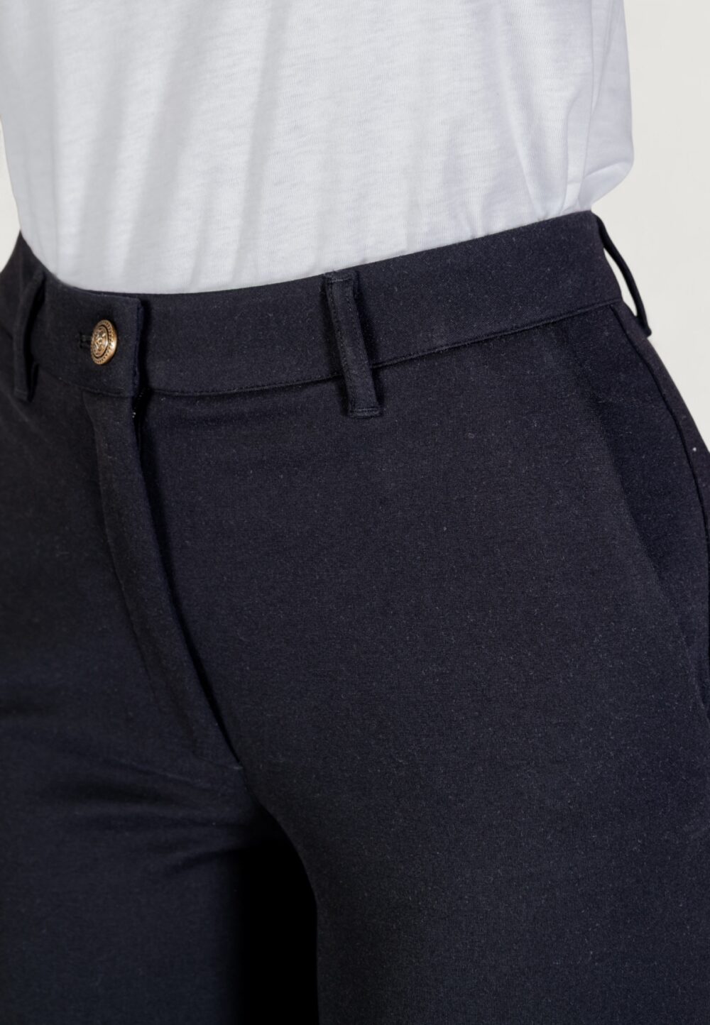 Pantaloni skinny Guess NEW ZOE PANT Nero - Foto 2