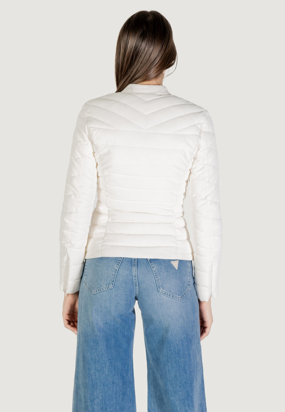 Piumino Guess NEW VONA STRETCH JACKET Avorio - Foto 5