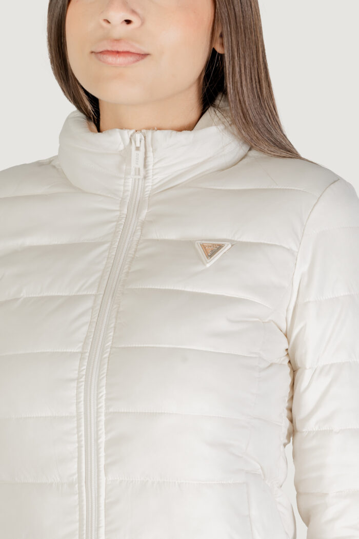 Piumino Guess Active SOLID HEAVY DIANN PUFFER JACKE Panna – V4YL04 WF3X0