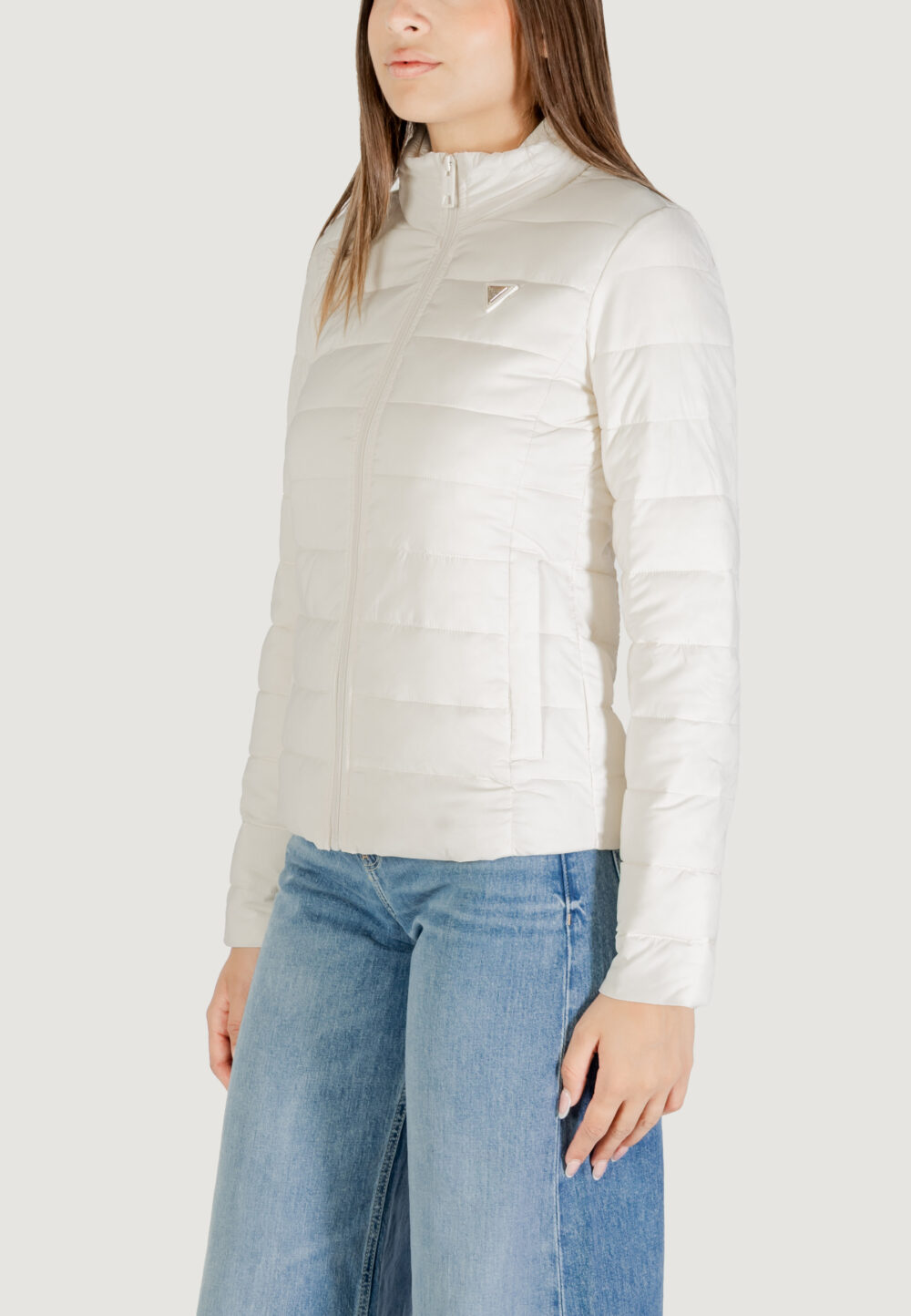Piumino Guess Active SOLID HEAVY DIANN PUFFER JACKE Panna - Foto 4