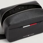 Pochette e beauty Tommy Hilfiger TH CENTRAL WASHBAG Nero - Foto 4