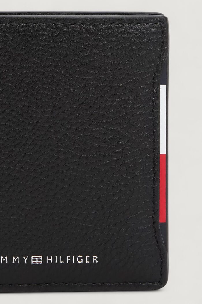 Portafoglio con portamonete Tommy Hilfiger TH CENTRAL TRIFOLD Nero – AM0AM13516
