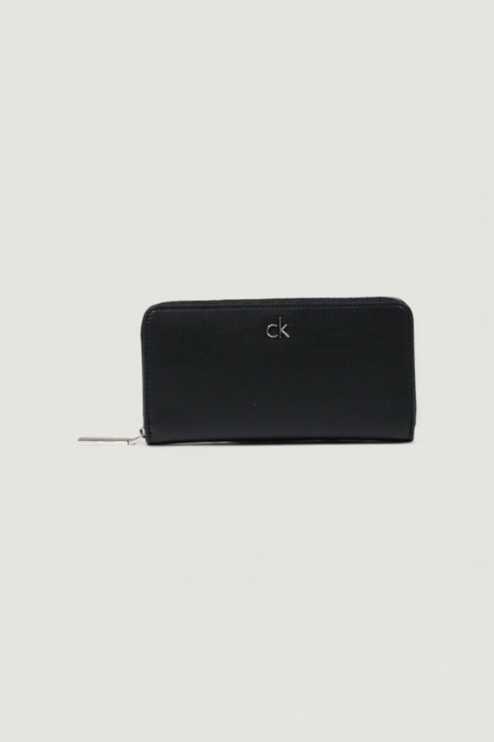 Portafoglio grande Calvin Klein CK RE-LOCK LARGE ZIP AROUND Nero – LV04F1034G