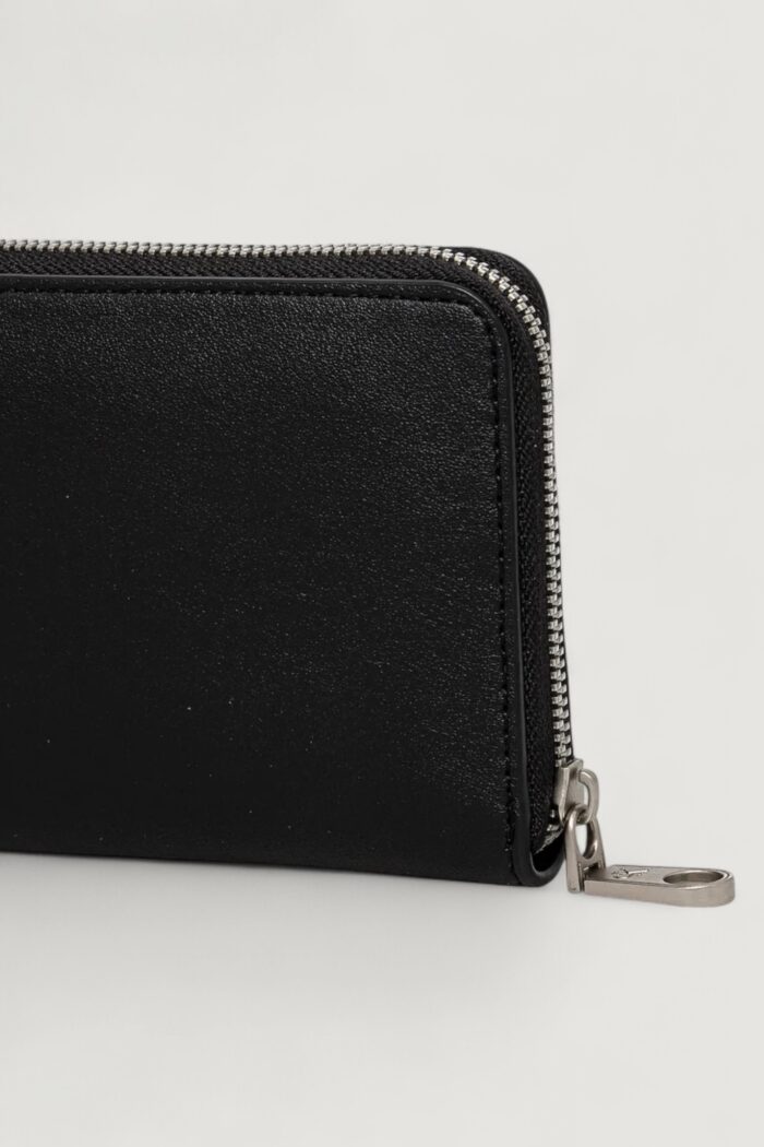 Portafoglio grande Calvin Klein SCULPTED ZIP AROUND Nero – LV04K1005G