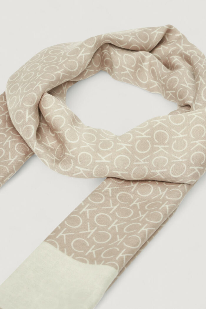 Sciarpa Calvin Klein AP MNML LG SHWL 70 X Beige chiaro – LV04F8053G