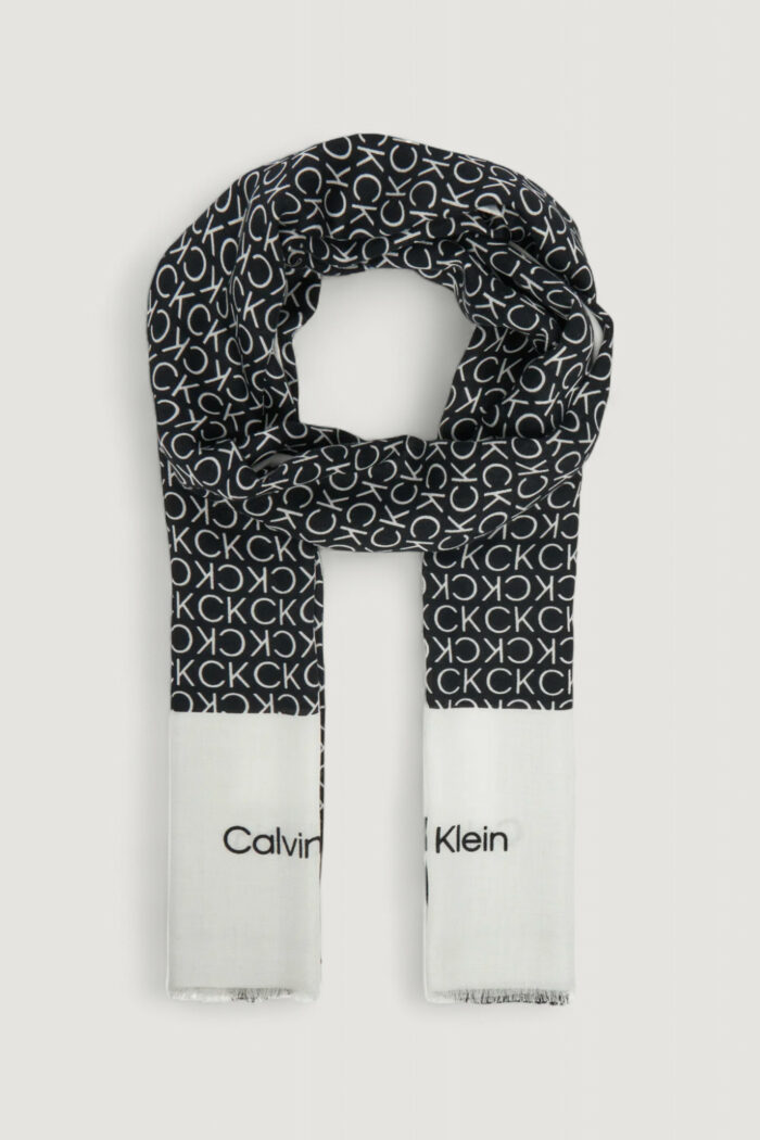 Sciarpa Calvin Klein AP MNML LG SHWL 70 X Nero – LV04F8053G