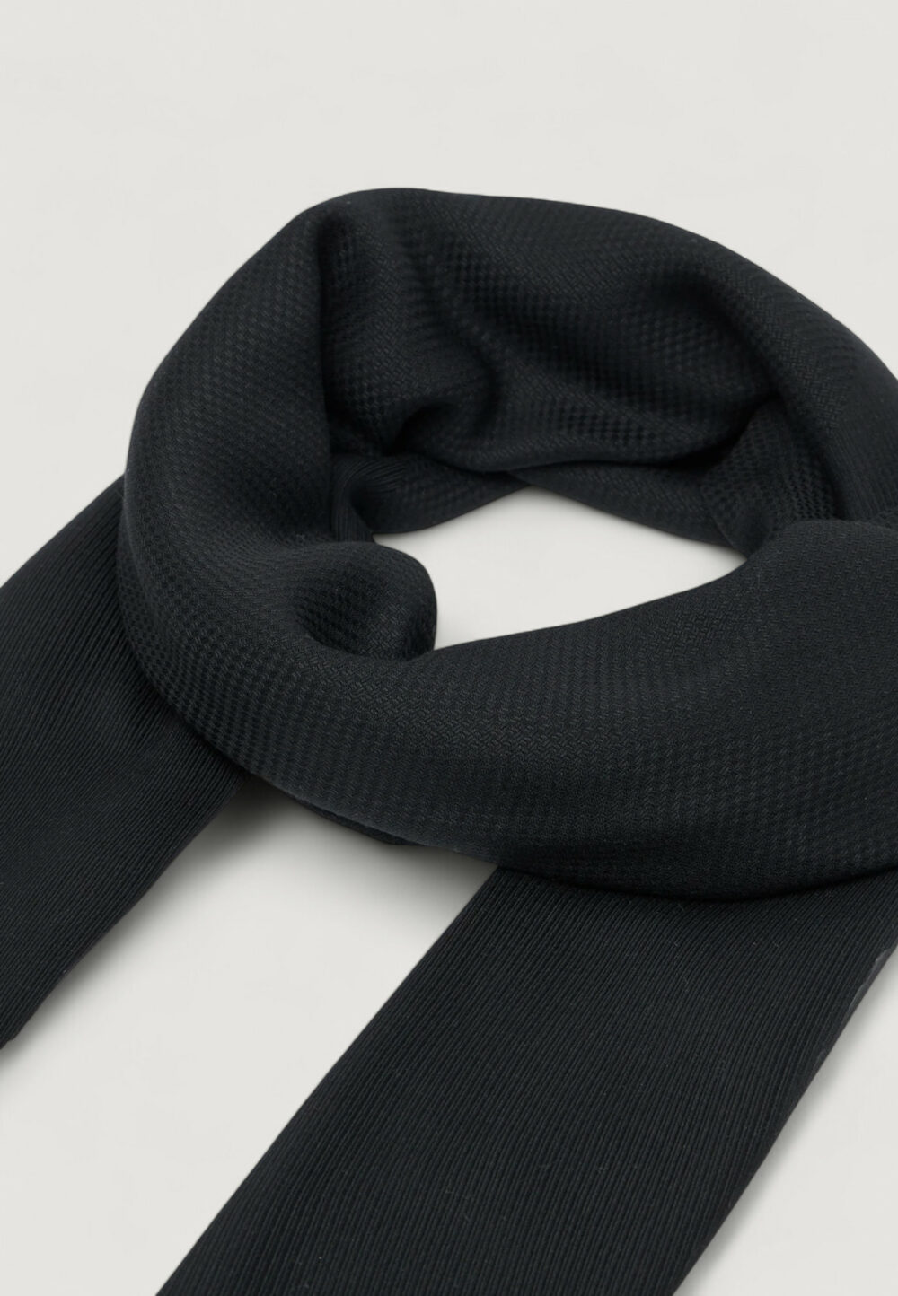 Sciarpa Calvin Klein BOLD LOGO CONTRAST SCARF Nero - Foto 2
