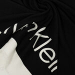 Sciarpa Calvin Klein BOLD LOGO CONTRAST SCARF Nero - Foto 4