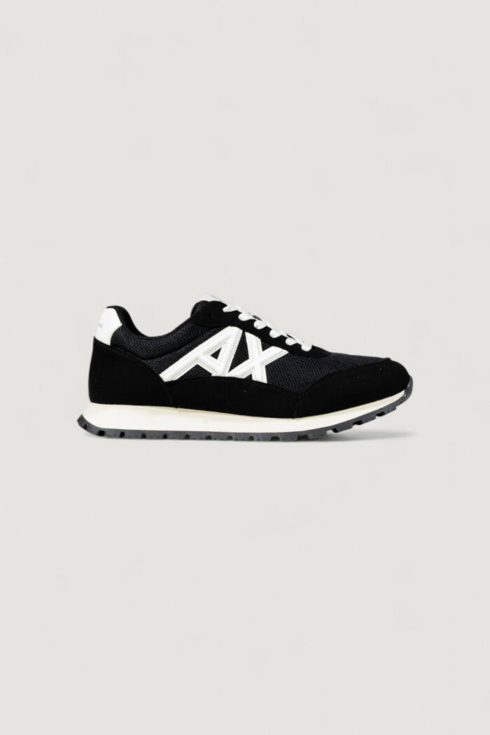 Sneakers Armani Exchange  Nero – Bianco – XM001960 AF19388