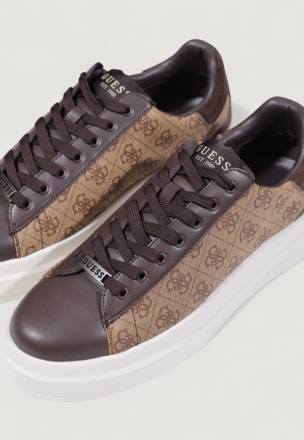 Sneakers Guess ELBA Marrone - Foto 2