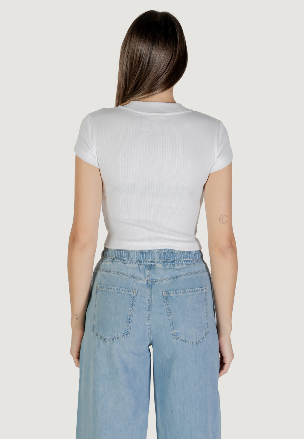T-shirt Calvin Klein Jeans CK RIB BABY TEE Bianco - Foto 4