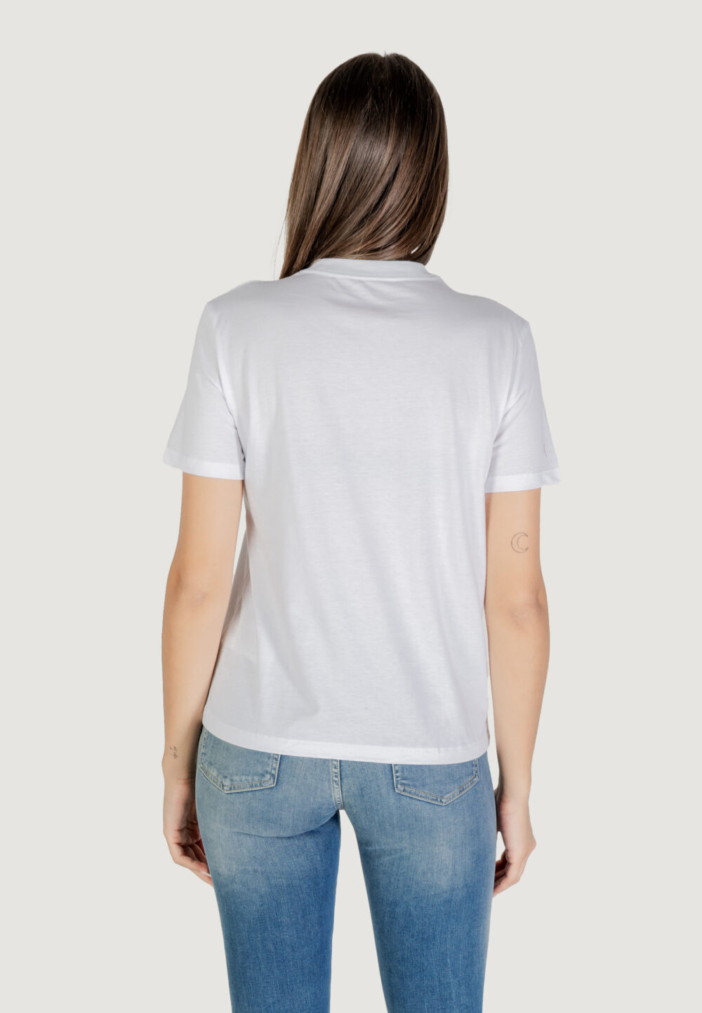 T-shirt Calvin Klein Jeans SS CLASSIC FIT TEE Bianco - Foto 4