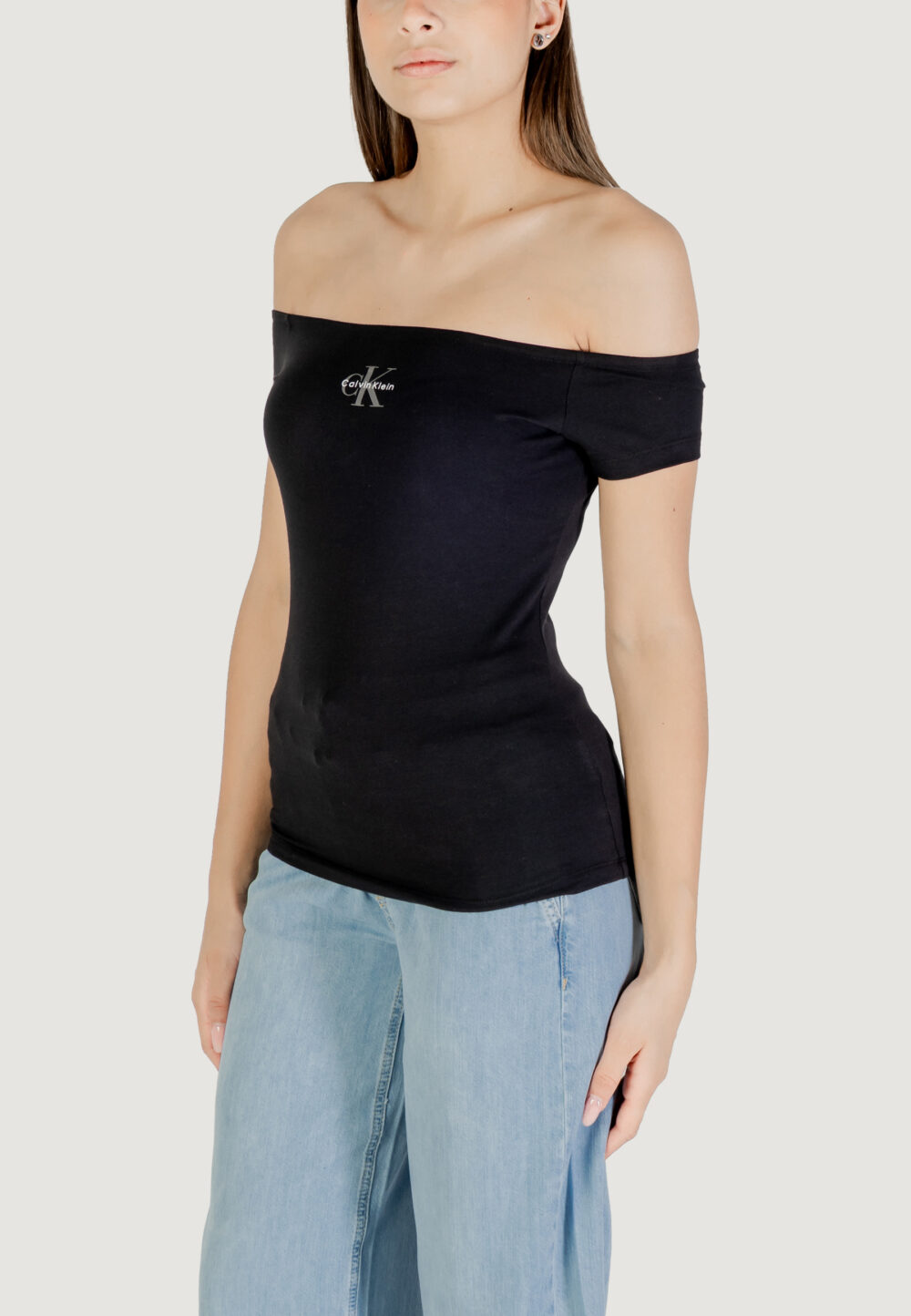 T-shirt Calvin Klein Jeans MONOGRAM OFF SHOULDE Nero - Foto 2