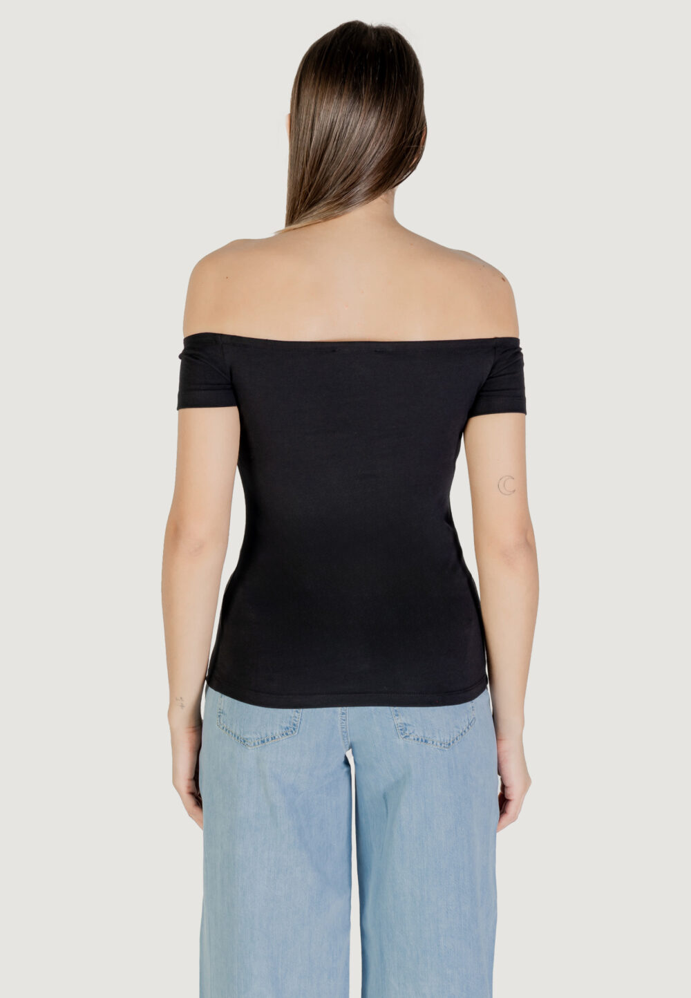 T-shirt Calvin Klein Jeans MONOGRAM OFF SHOULDE Nero - Foto 4