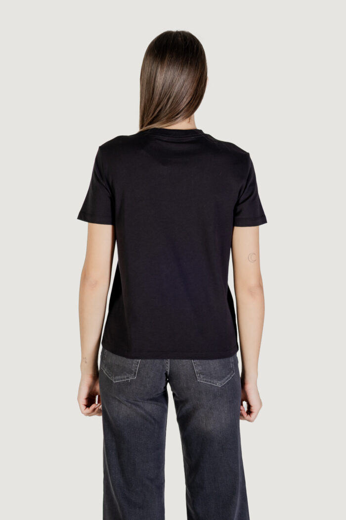 T-shirt Calvin Klein SS 20s CLASSIC LOGO Nero – LV047C856G