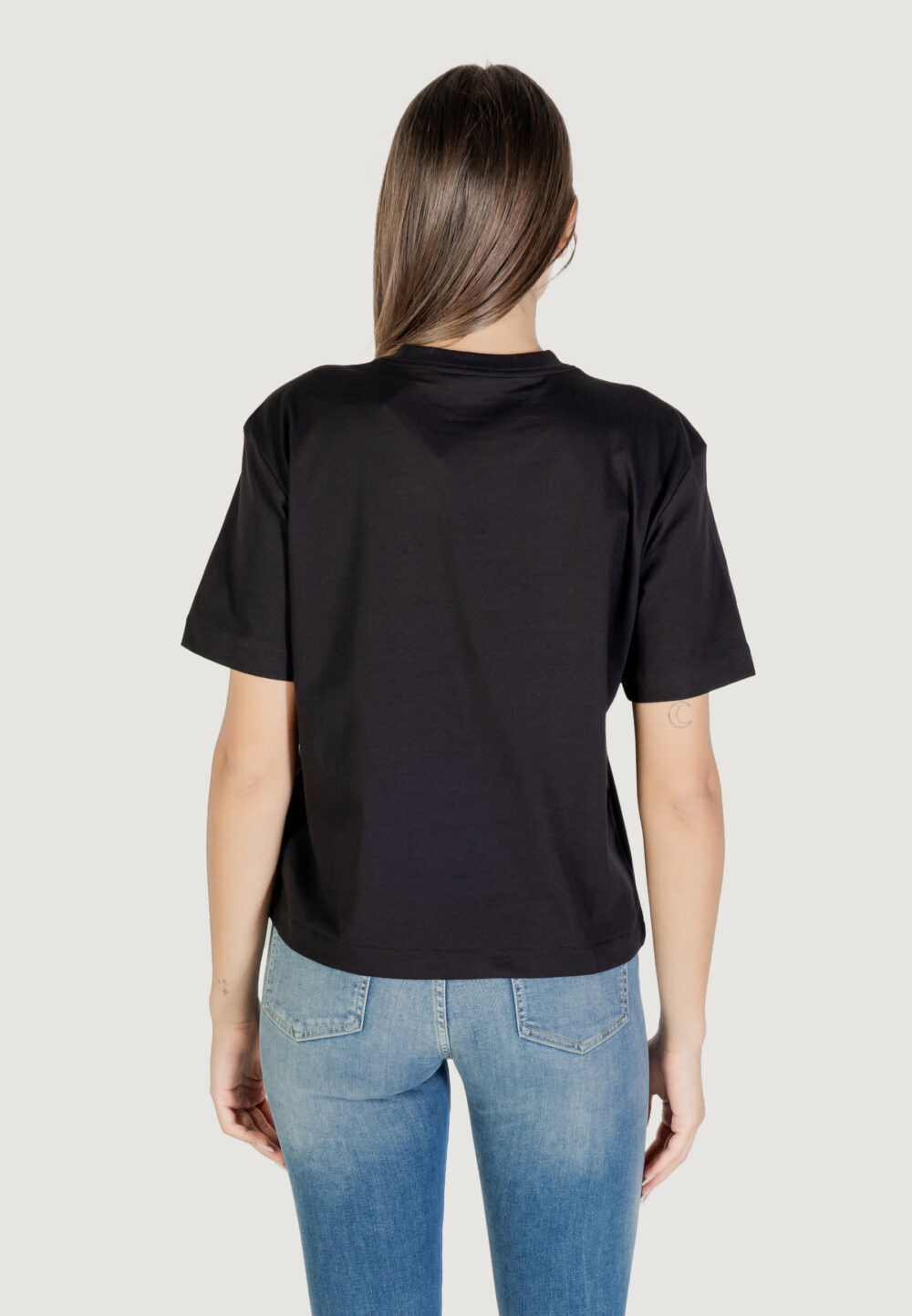 T-shirt Calvin Klein Jeans SS BOXY FIT TEE Nero - Foto 4