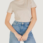 T-shirt Guess Active BRIANA SS T-SHIRT Beige chiaro - Foto 1