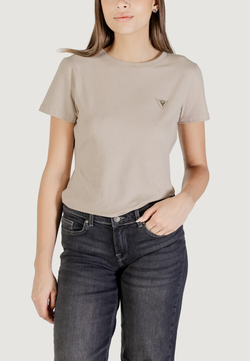 T-shirt Guess Active COLETTE T-SHIRT Beige chiaro - Foto 1