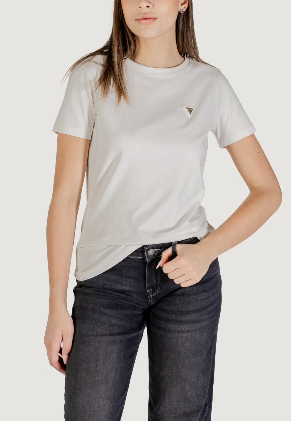 T-shirt Guess Active COLETTE T-SHIRT Panna - Foto 1