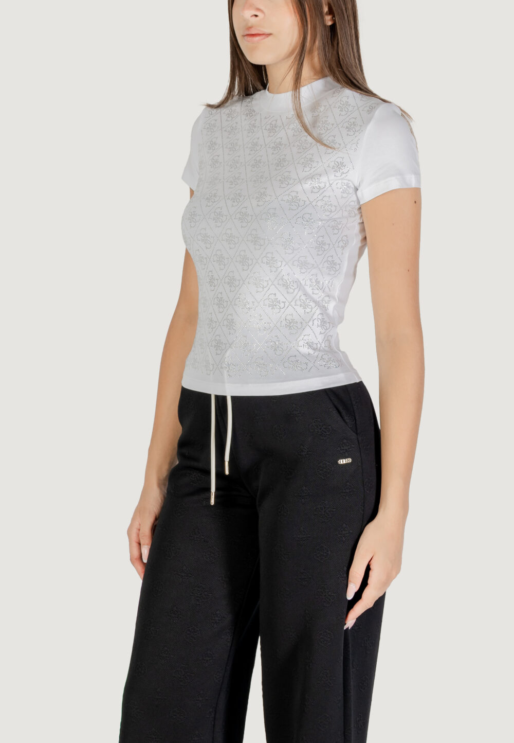T-shirt Guess SS MOCK NECK ALL OVER 4G TEE Bianco - Foto 4
