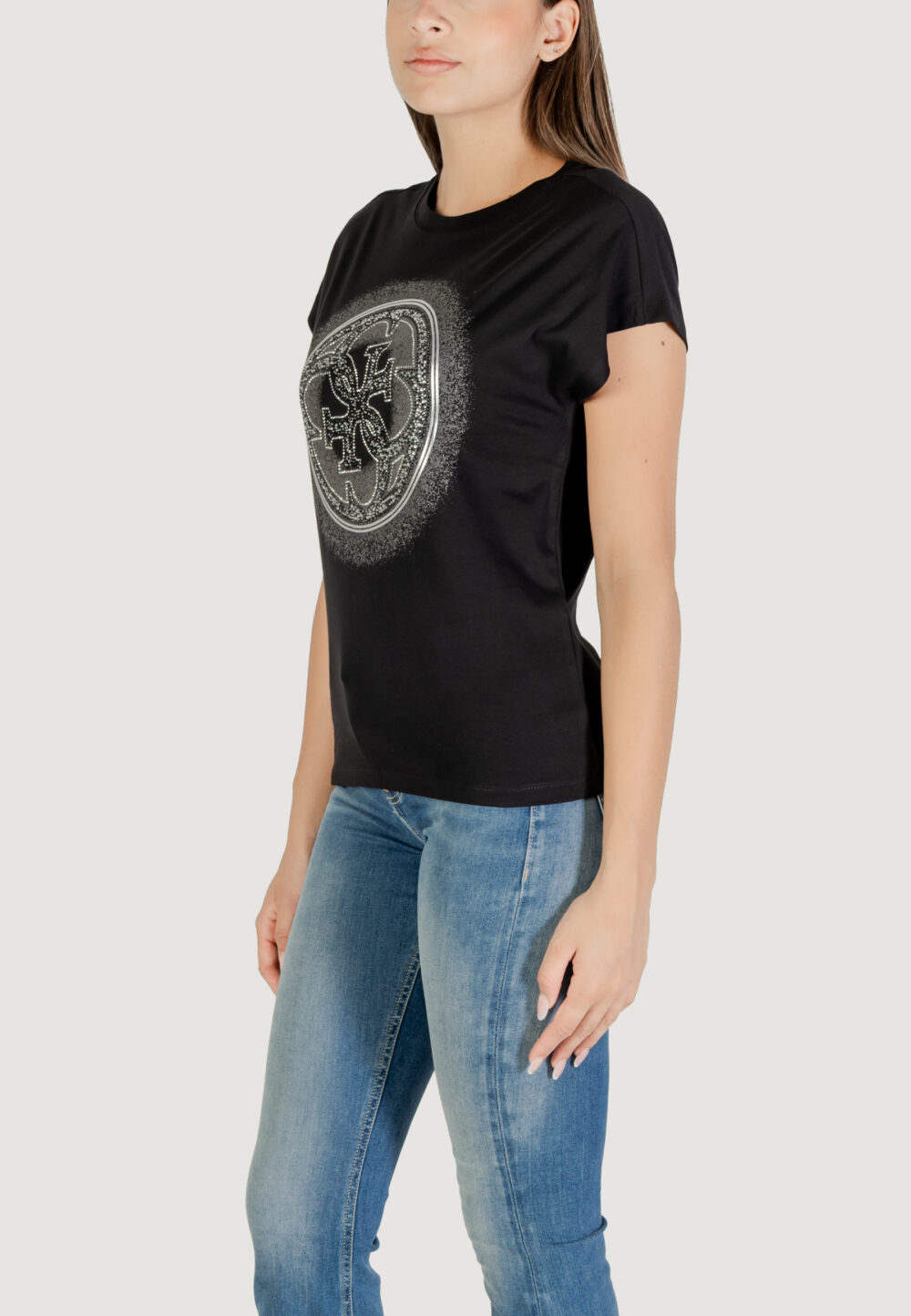T-shirt Guess CN SS 4G SHADED HOTFIX Nero - Foto 4
