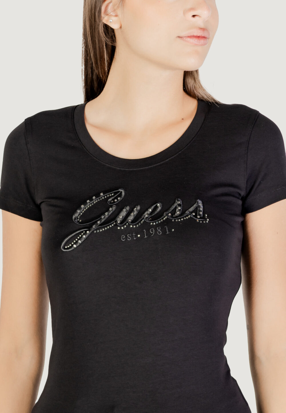 T-shirt Guess CN SS EMBRO SCRIPT LOGO TEE Nero - Foto 2