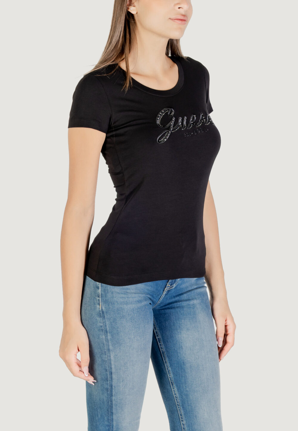 T-shirt Guess CN SS EMBRO SCRIPT LOGO TEE Nero - Foto 3