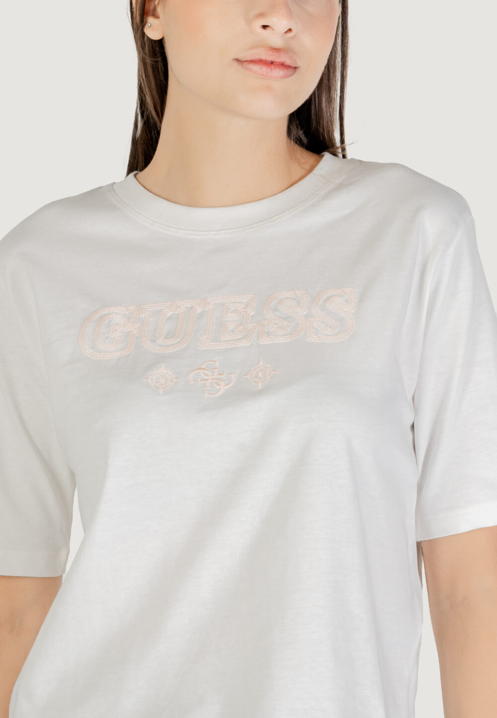 T-shirt Guess Active GLORIA BOXY T-SHIRT Panna - Foto 2