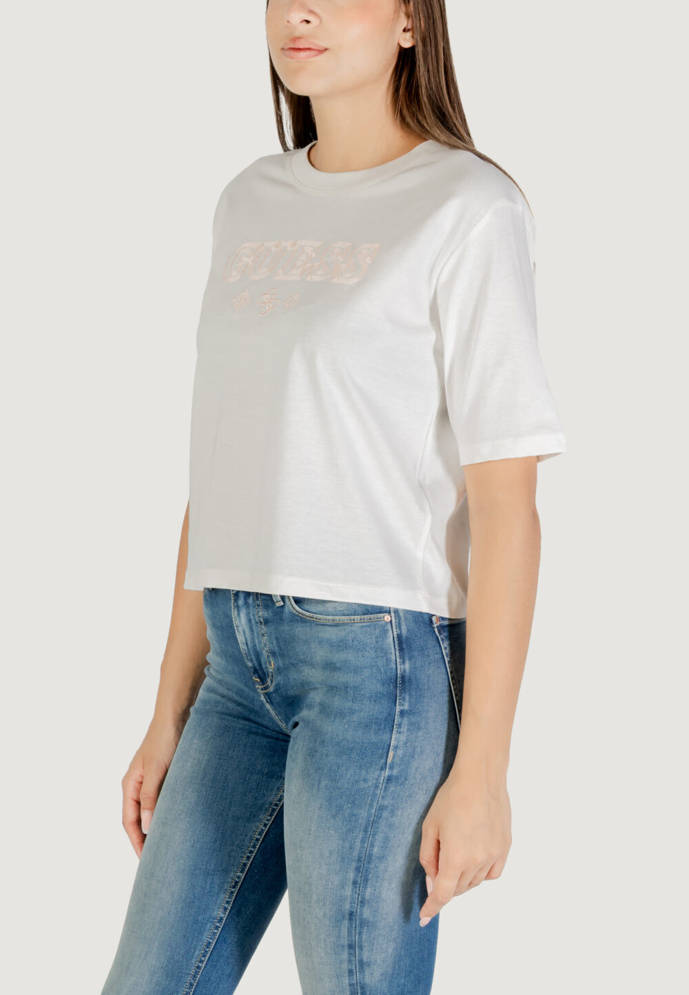 T-shirt Guess Active GLORIA BOXY T-SHIRT Panna - Foto 4