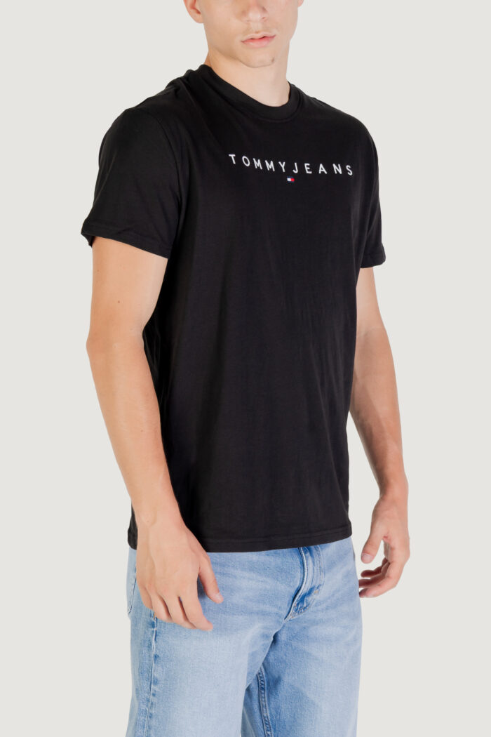 T-shirt Tommy Hilfiger TJM REG LINEAR LOGO Nero – DM0DM20744