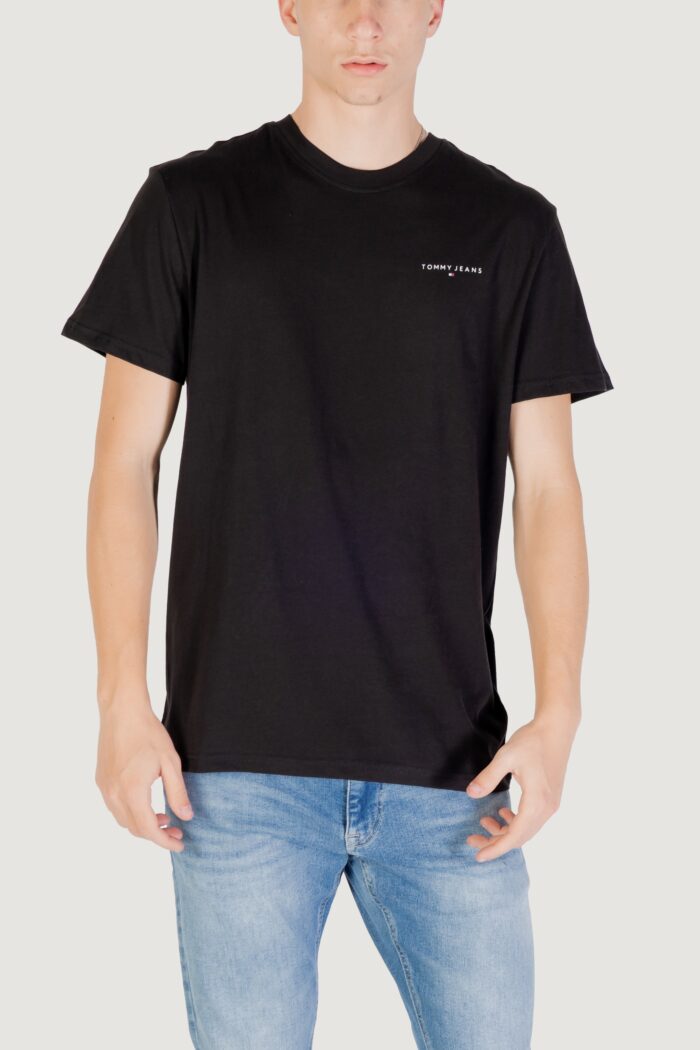 T-shirt Tommy Hilfiger TJM SLIM LINEAR CHES Nero – DM0DM21780