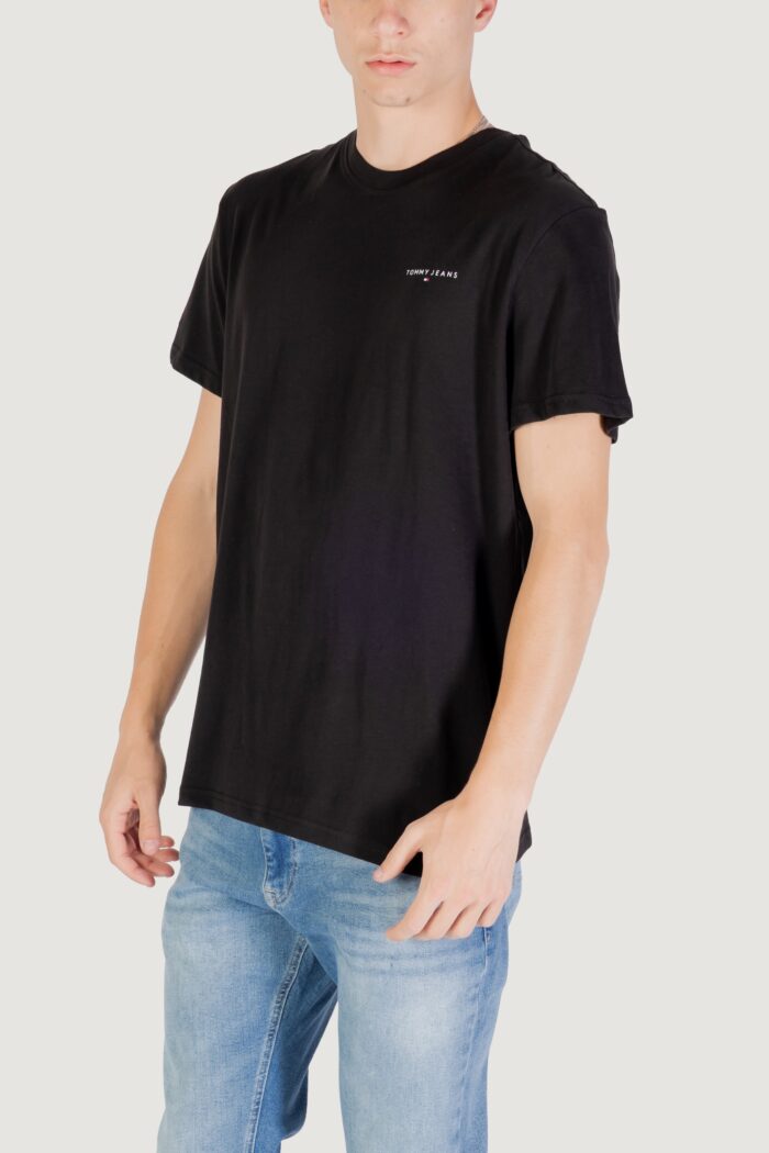 T-shirt Tommy Hilfiger TJM SLIM LINEAR CHES Nero – DM0DM21780