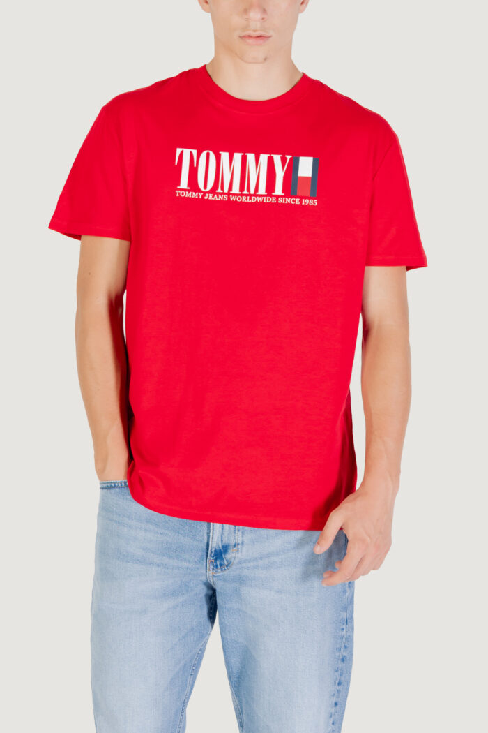 T-shirt Tommy Hilfiger TJM REG TOMMY DNA FL Rosso – DM0DM21941