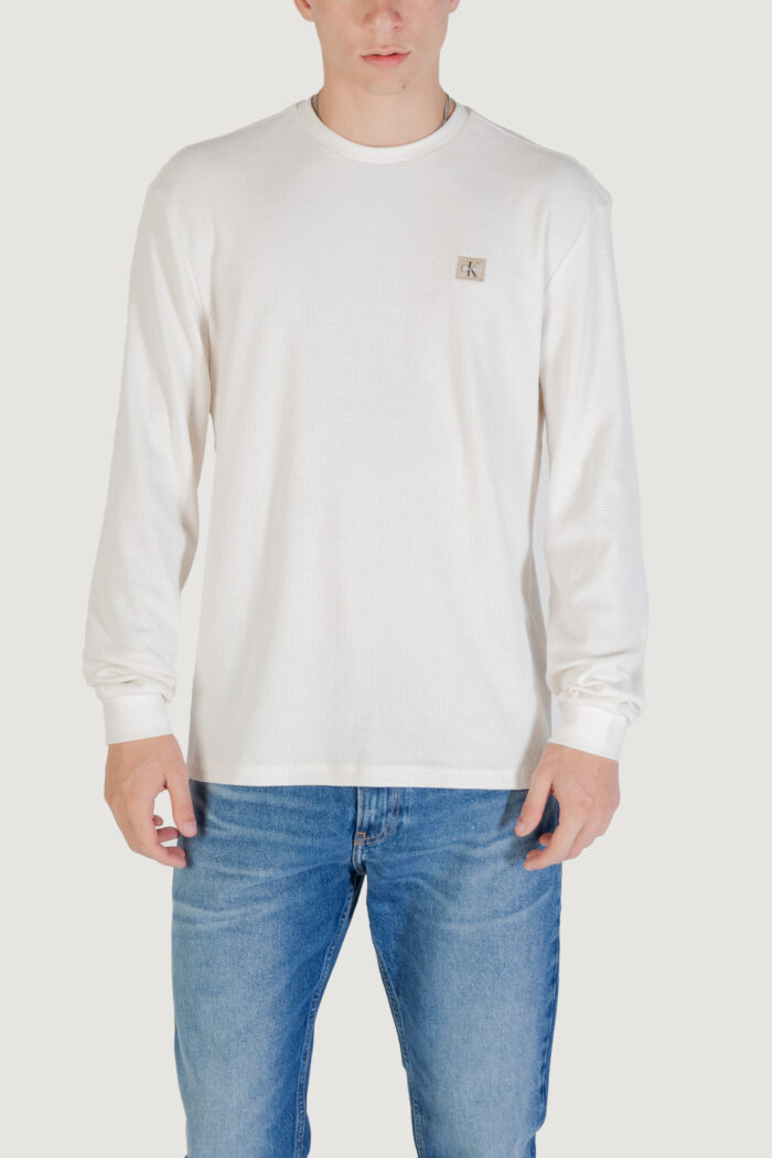 T-shirt manica lunga Calvin Klein LS WAFFLE BADGE CREW Latte – LV040EM217