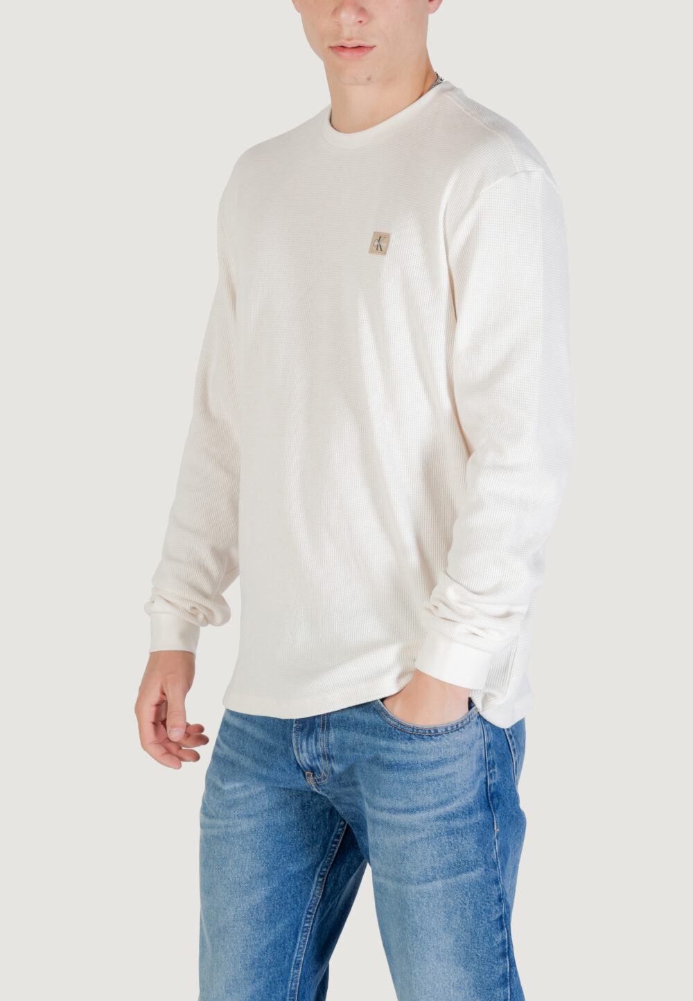 T-shirt manica lunga Calvin Klein Jeans LS WAFFLE BADGE CREW Latte - Foto 2