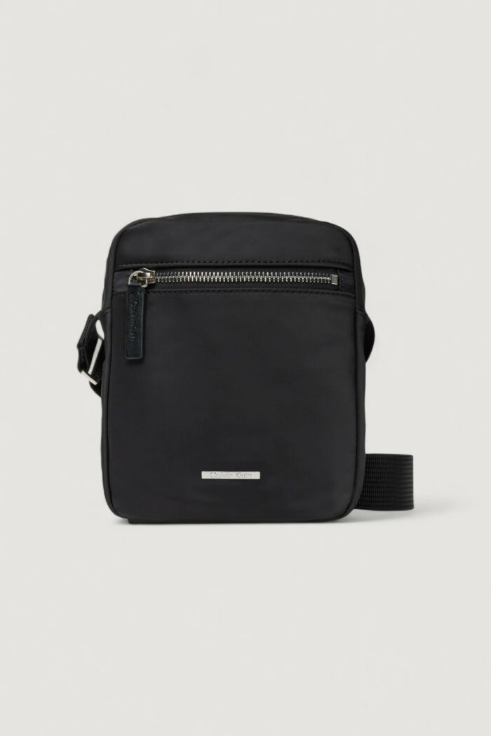 Tracolla Calvin Klein SLEEK NYLON REPORTER Nero – LV04D3176G