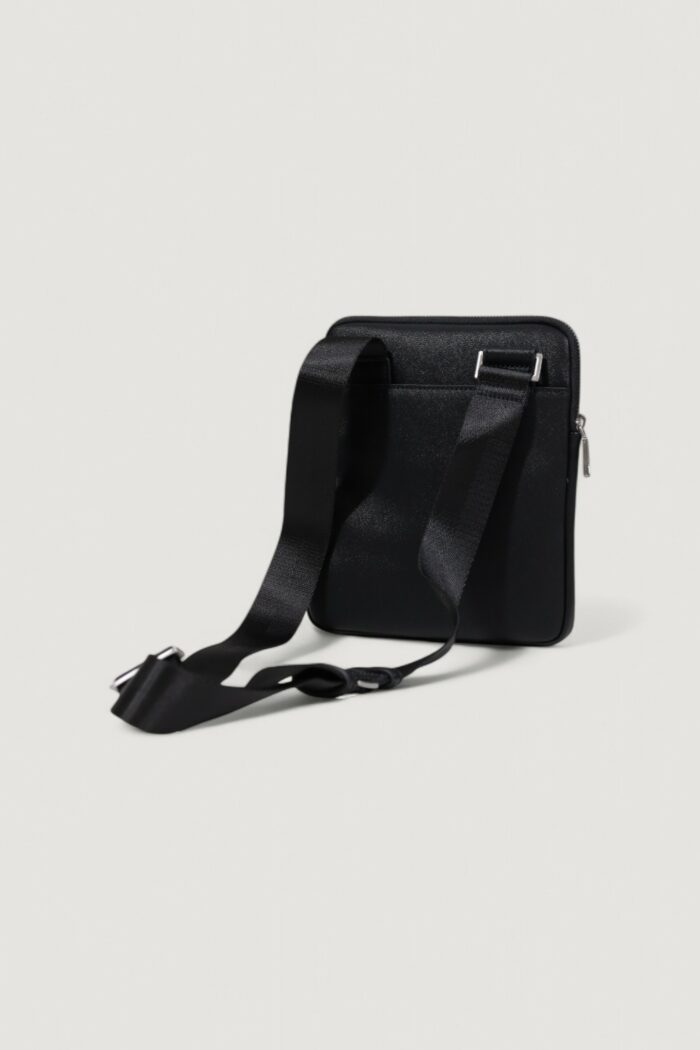 Tracolla Guess MILANO CROSSBODY FLAT Nero – HMECSA P3123