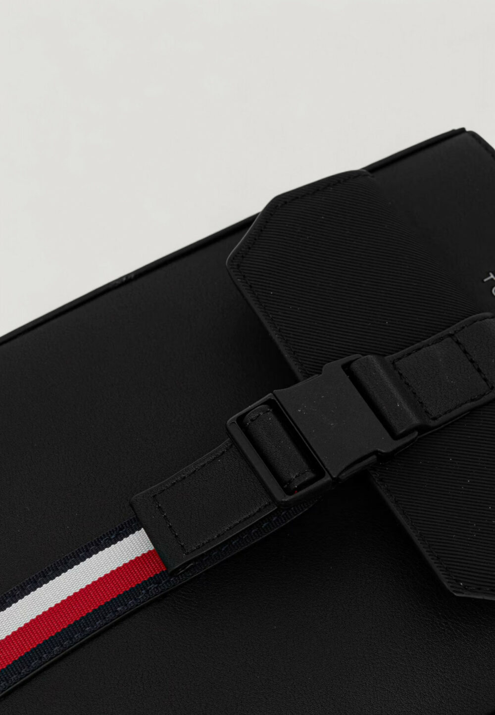 Tracolla Tommy Hilfiger TH FOUNDATION MINI CROSSOVER Nero - Foto 4