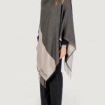 Mantella Liu-Jo PONCHO OVAL MONOGRAM Nero - Foto 3
