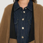 Mantella Liu-Jo PONCHO OVAL MONOGRAM Terra - Fango - Foto 2