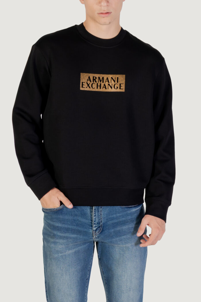 Felpa senza cappuccio Armani Exchange  Nero – Oro – XM001892 AF10818